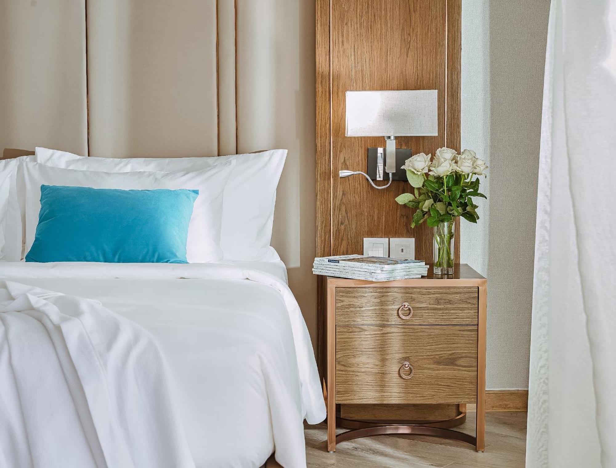 Coastal Panorama Oceanfront Suites Nha Trang Buitenkant foto