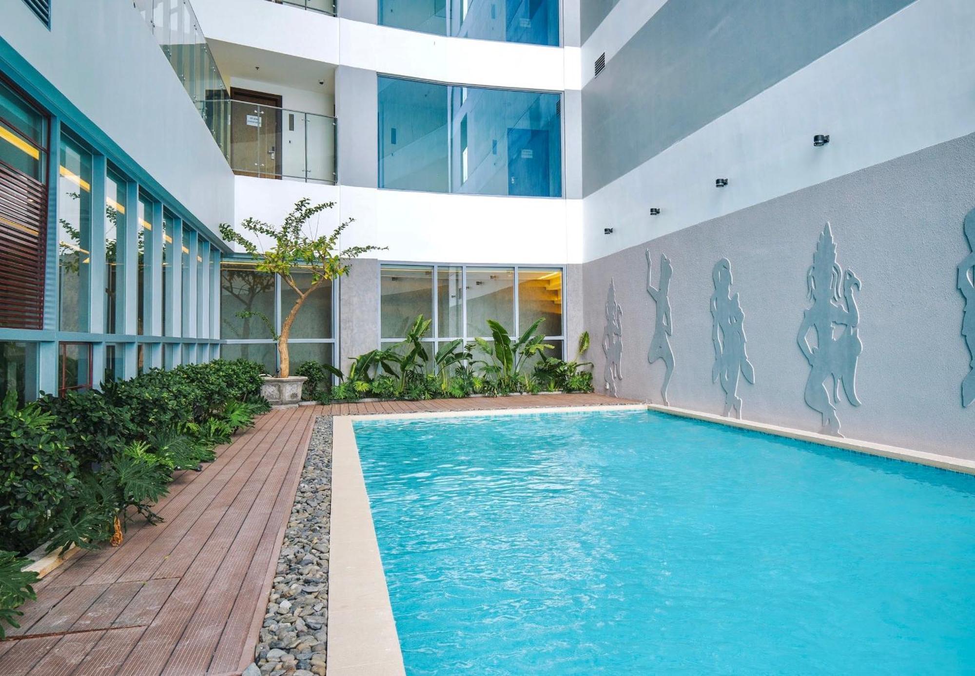 Coastal Panorama Oceanfront Suites Nha Trang Buitenkant foto